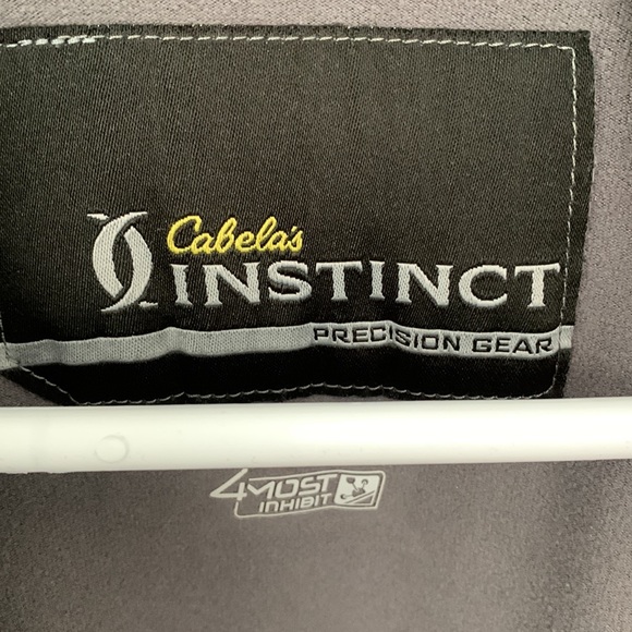 Cabela’s Instinct hoodie - Picture 2 of 3